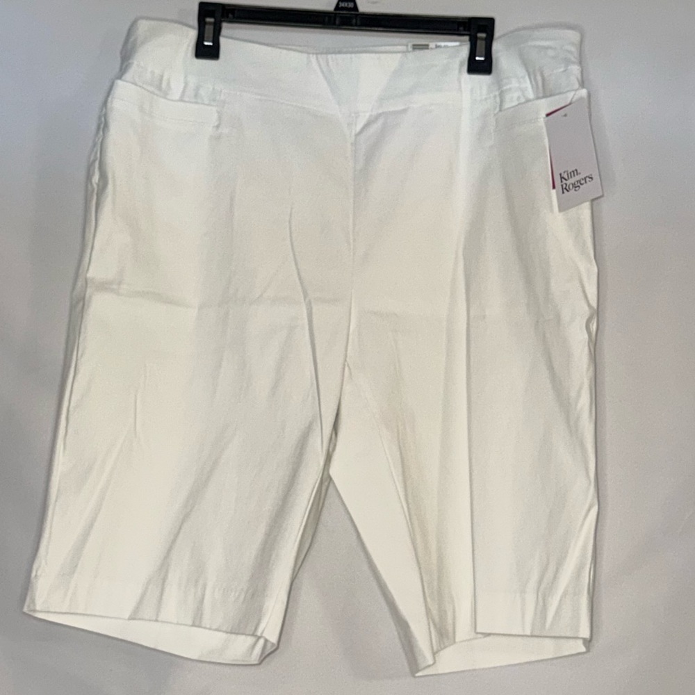 Kim Rogers White Millennium Bermuda Shorts w/ Tummy Control | Size 18W | NWT